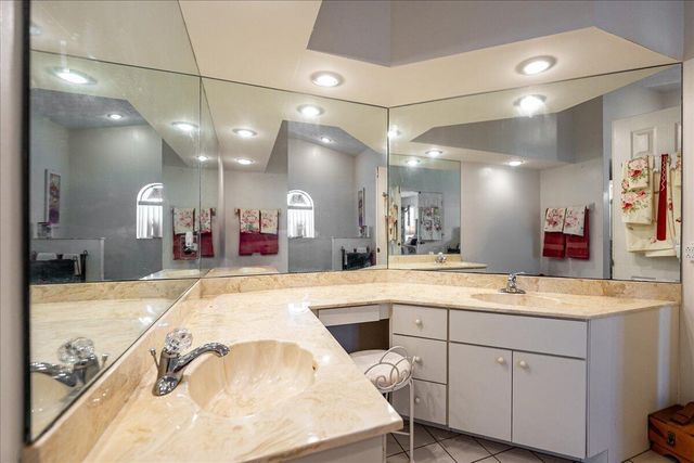 522 SE Majestic Terrace, Port St Lucie, FL 34953