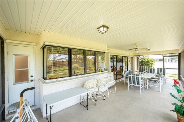 522 SE Majestic Terrace, Port St Lucie, FL 34953