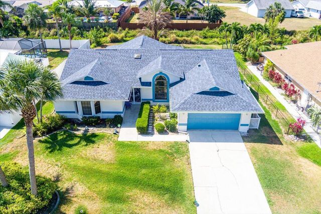 522 SE Majestic Terrace, Port St Lucie, FL 34953
