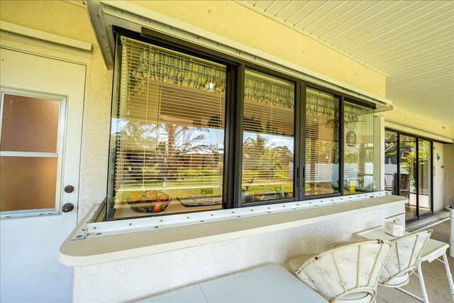 522 SE Majestic Terrace, Port St Lucie, FL 34953