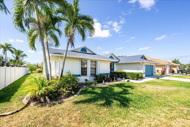 522 SE Majestic Terrace, Port St Lucie, FL 34953