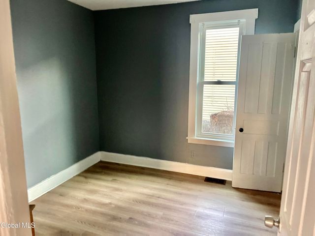 501 Paige Street, Schenectady, NY 12307