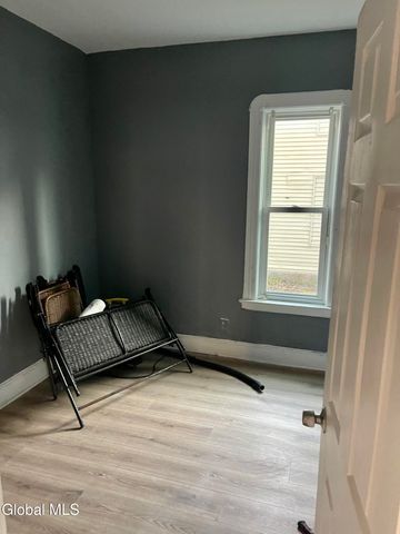 501 Paige Street, Schenectady, NY 12307
