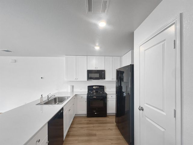 1563 Soapstone PASS, San Marcos, TX 78656