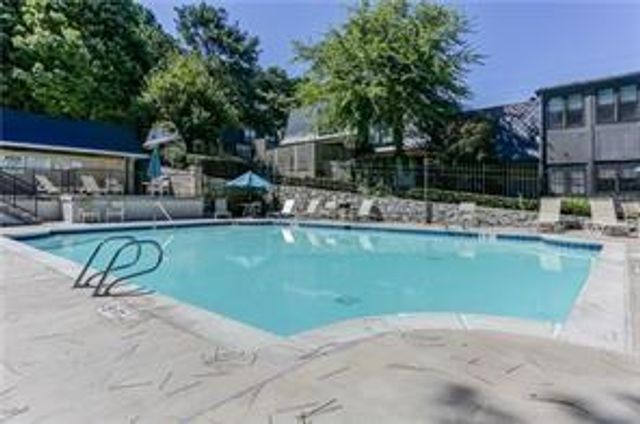 68 Montre NW Square, Atlanta, GA 30327