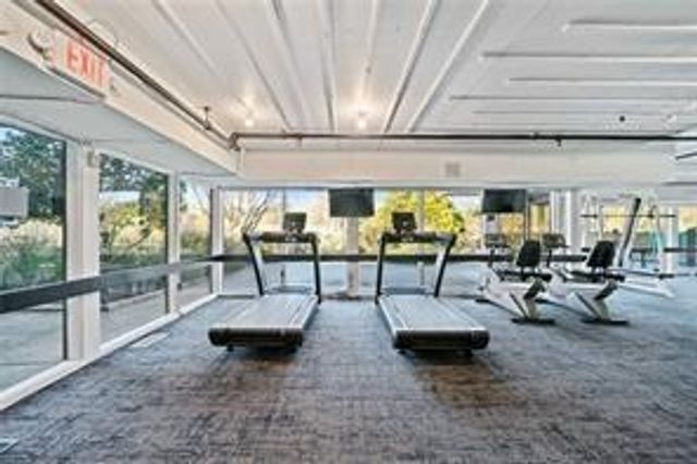 68 Montre NW Square, Atlanta, GA 30327