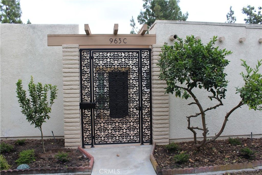 963 Calle Aragon C, Laguna Woods, CA 92637 — exterior