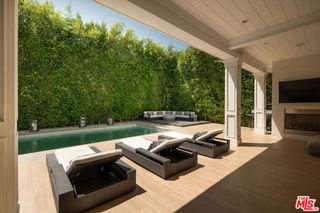 531 N Stanley Avenue, Los Angeles, CA 90036