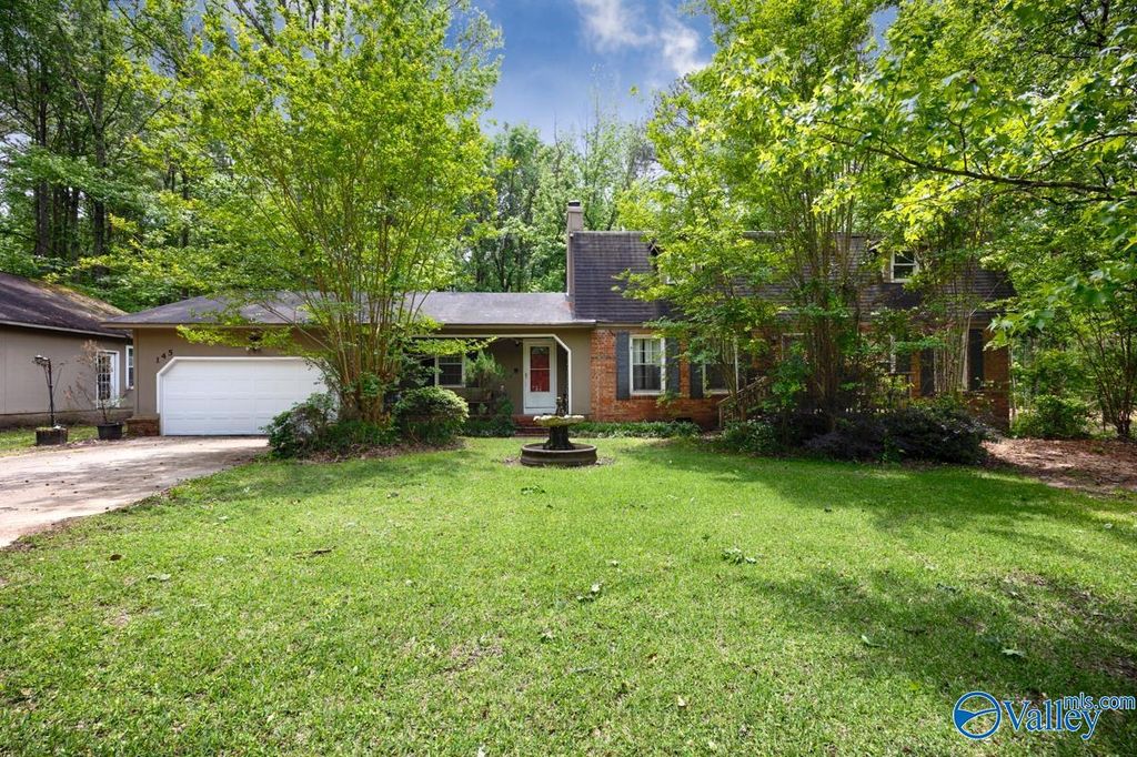 145 Dogwood Drive, Laceys Spring, AL 35754
