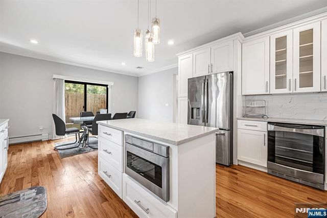 275 14th B, Palisades Park, NJ 07650