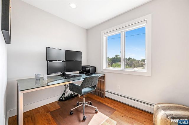 275 14th B, Palisades Park, NJ 07650