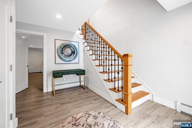 275 14th B, Palisades Park, NJ 07650