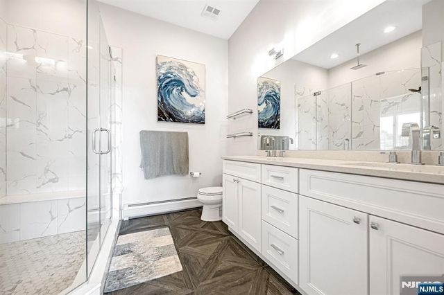 275 14th B, Palisades Park, NJ 07650