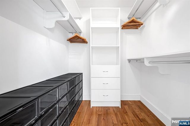 275 14th B, Palisades Park, NJ 07650