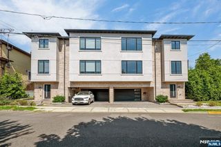 275 14th B, Palisades Park, NJ 07650