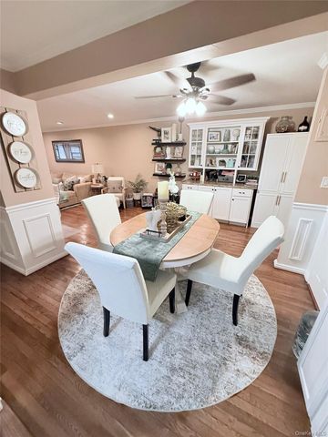 1213 E Broadway B12, Hewlett, NY 11557