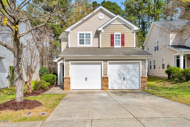 2022 Remington Oaks Circle, Cary, NC 27519