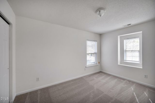 2022 Remington Oaks Circle, Cary, NC 27519