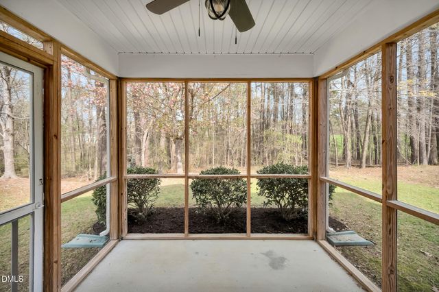 2022 Remington Oaks Circle, Cary, NC 27519