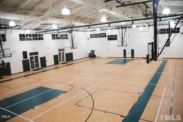 2022 Remington Oaks Circle, Cary, NC 27519