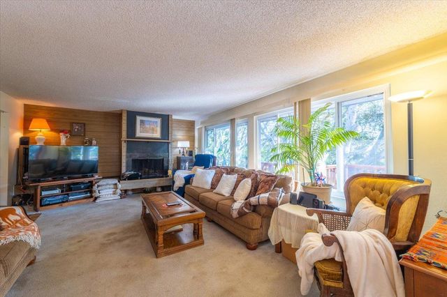 18117 Berta Canyon Road, Salinas, CA 93907