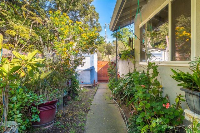 18117 Berta Canyon Road, Salinas, CA 93907