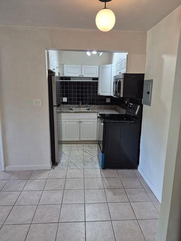 15 Arizona Terrace 1, Arlington, MA 02474