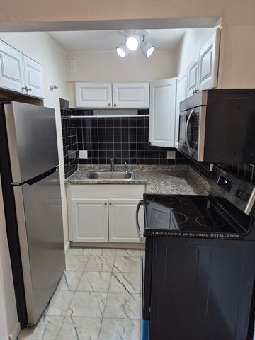 15 Arizona Terrace 1, Arlington, MA 02474