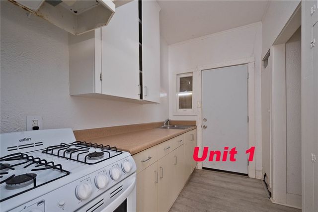 724 Elizabeth St, Corpus Christi, TX 78404