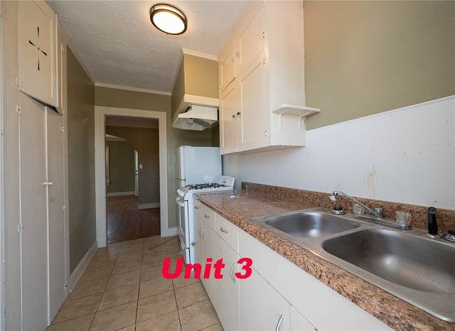 724 Elizabeth St, Corpus Christi, TX 78404