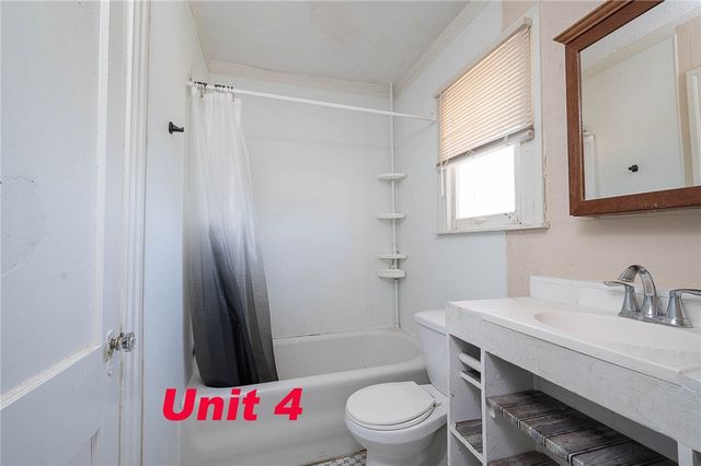 724 Elizabeth St, Corpus Christi, TX 78404