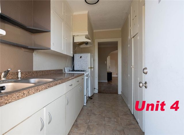 724 Elizabeth St, Corpus Christi, TX 78404