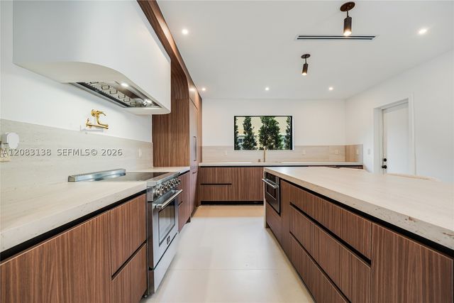 430 Miller Rd, Coral Gables, FL 33146