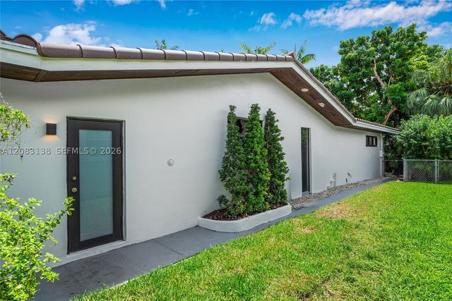 430 Miller Rd, Coral Gables, FL 33146