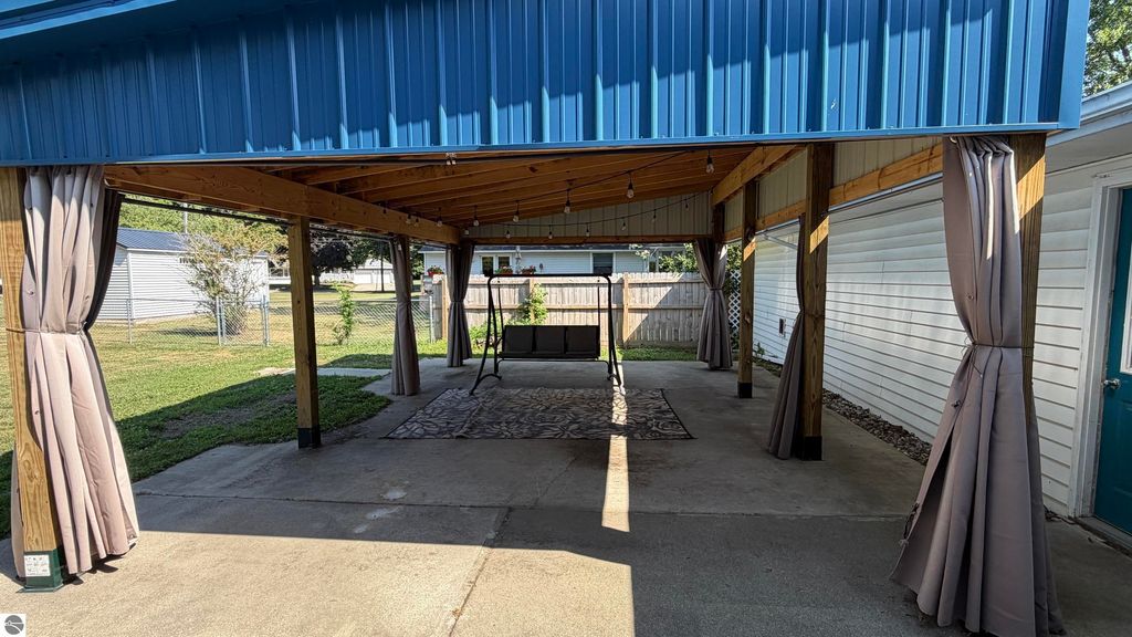Image 41 of property listing at 8197 S Federal Road, Shepherd, MI 48883