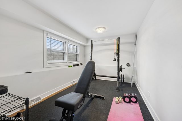 1181 Sherwood Road, Highland Park, IL 60035