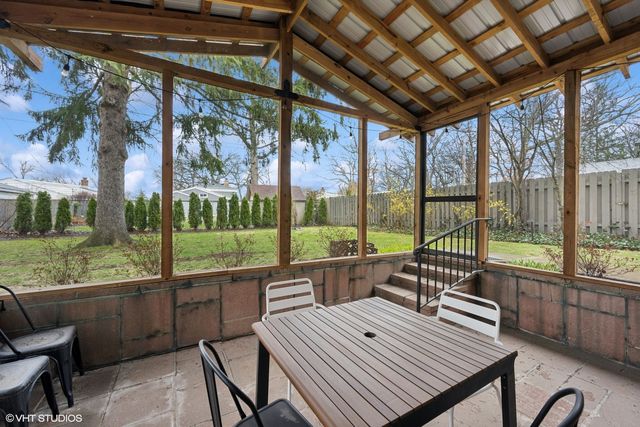 1181 Sherwood Road, Highland Park, IL 60035