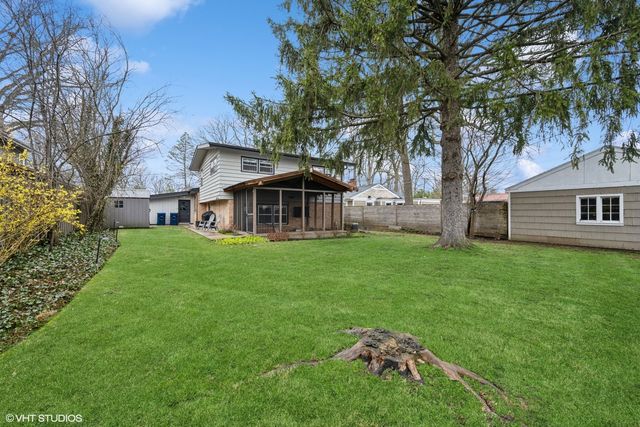 1181 Sherwood Road, Highland Park, IL 60035