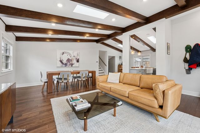 1181 Sherwood Road, Highland Park, IL 60035