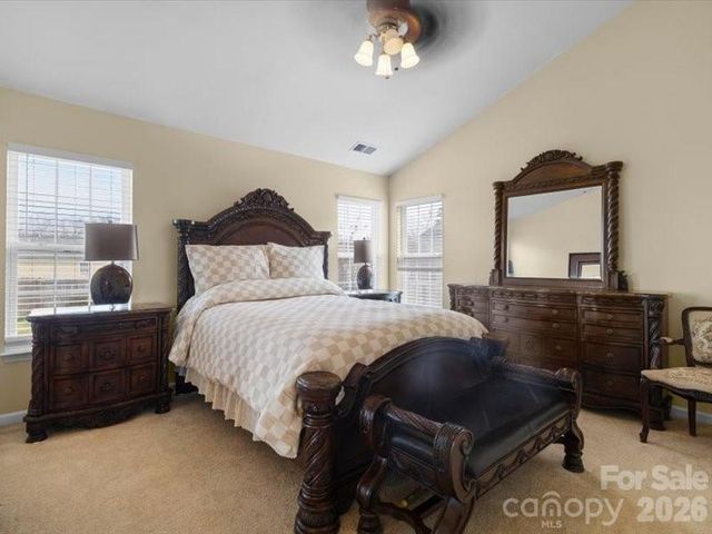 8212 Weeping Fig Lane, Charlotte, NC 28215