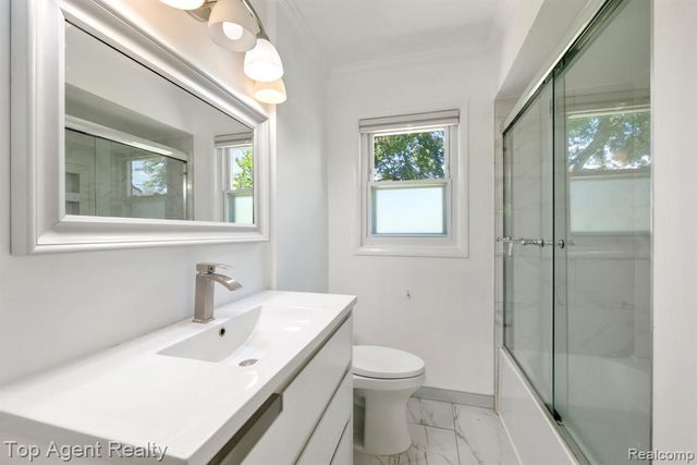 36365 Briarcliff Road, Sterling Heights, MI 48312