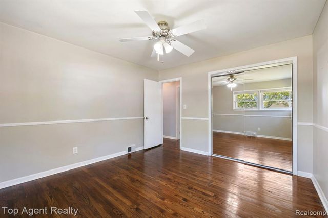 36365 Briarcliff Road, Sterling Heights, MI 48312