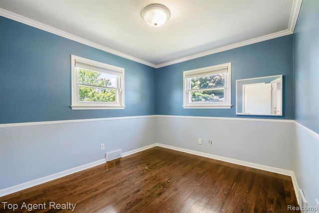 36365 Briarcliff Road, Sterling Heights, MI 48312