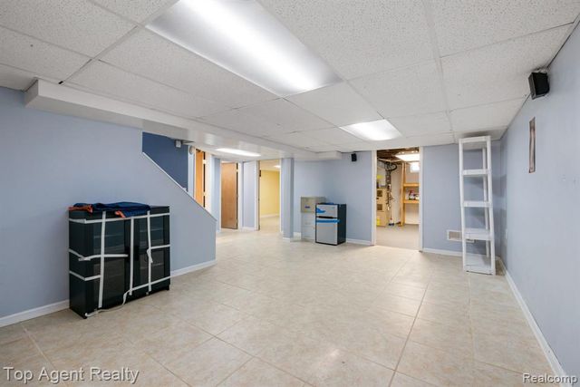 36365 Briarcliff Road, Sterling Heights, MI 48312