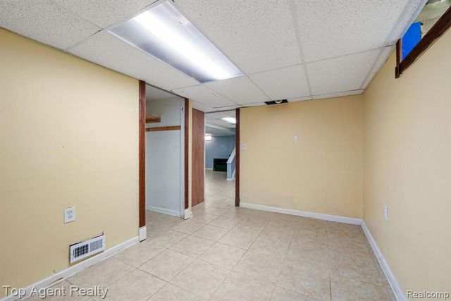 36365 Briarcliff Road, Sterling Heights, MI 48312