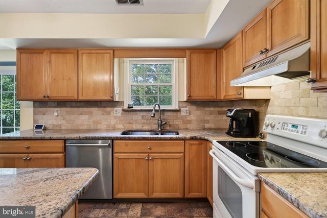 3032 STILL MEADOW DR, Collegeville, PA 19426