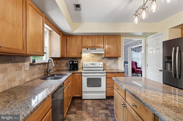 3032 STILL MEADOW DR, Collegeville, PA 19426