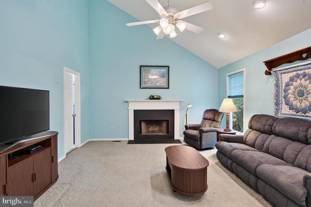 3032 STILL MEADOW DR, Collegeville, PA 19426