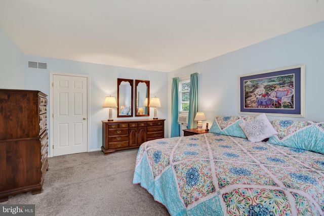 3032 STILL MEADOW DR, Collegeville, PA 19426