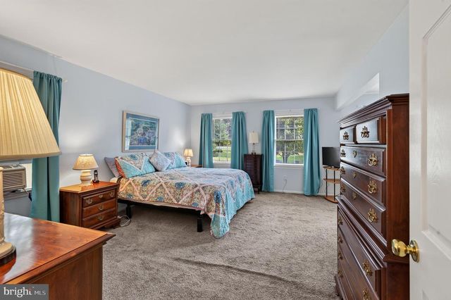 3032 STILL MEADOW DR, Collegeville, PA 19426